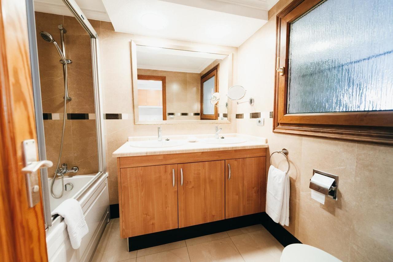 Beverly Hills Suites - Excel Hotels & Resorts Los Cristianos  Esterno foto