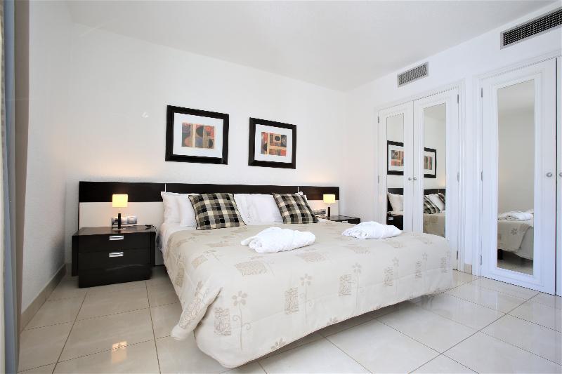 Beverly Hills Suites - Excel Hotels & Resorts Los Cristianos  Esterno foto